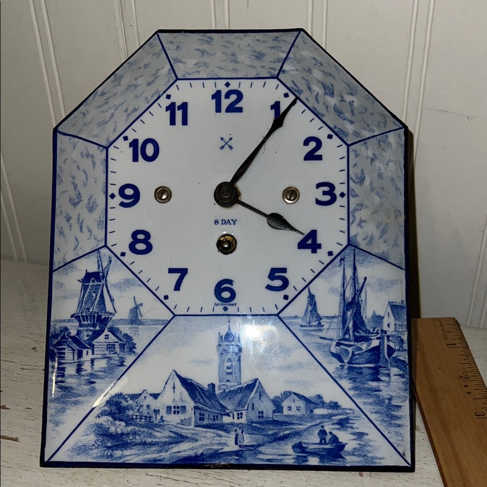 Delft Porcelain over metal 8 day clock circa 1904 Germany blue and white